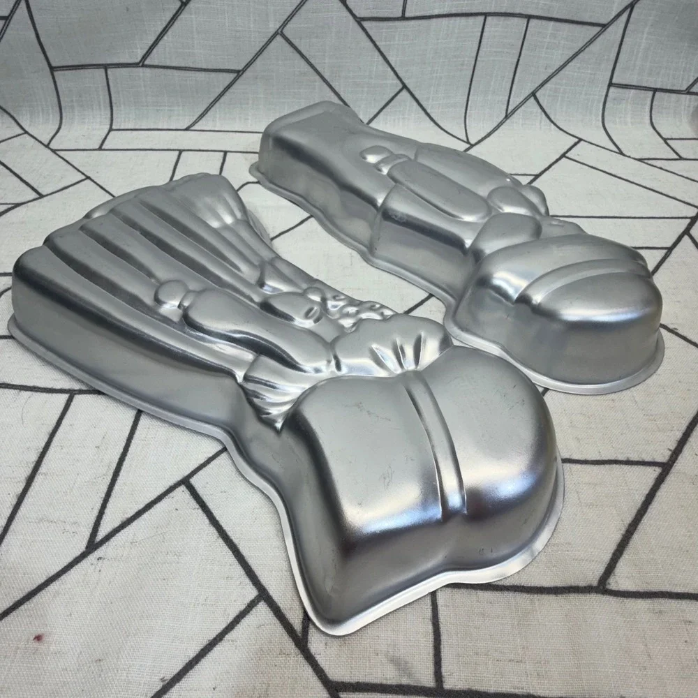 Wilton Cake Pan Set 15